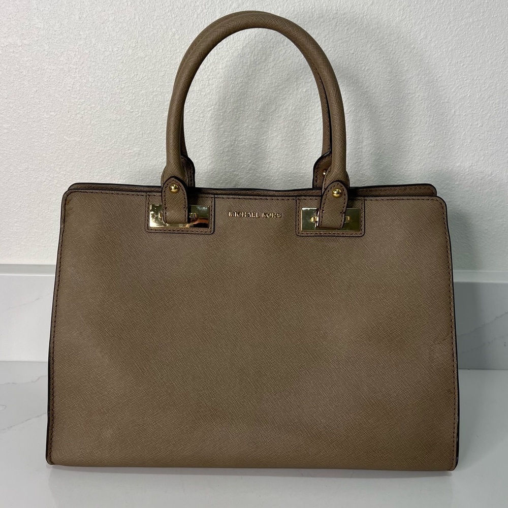 Michael Kors Quinn Saffiano Leather Satchel Large Bag Handbag Purse